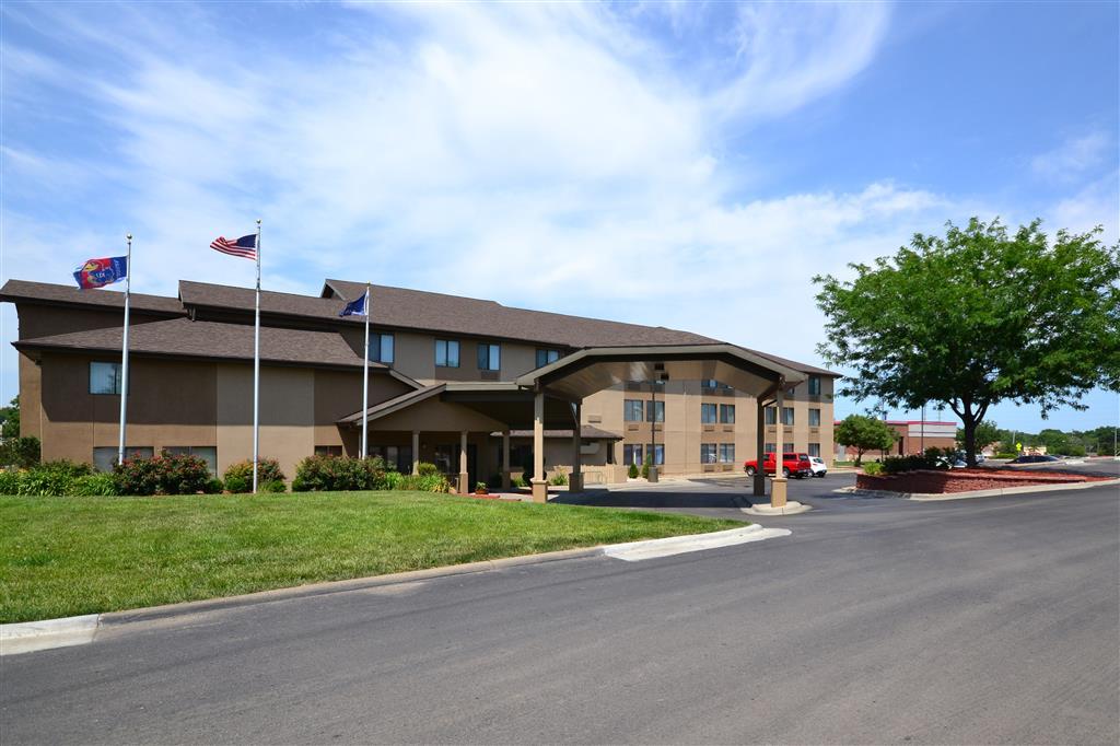 Quality Inn & Suites Lawrence - University Area Kültér fotó