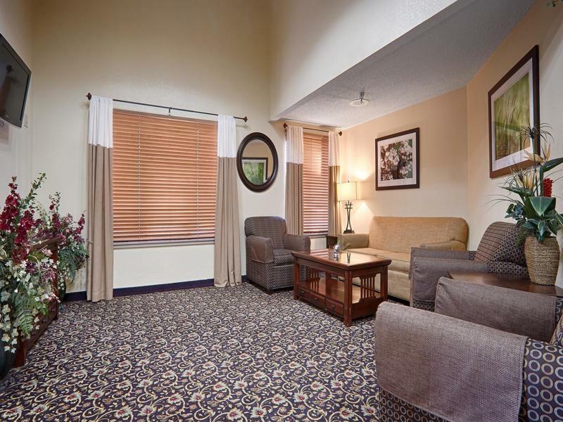 Quality Inn & Suites Lawrence - University Area Kültér fotó