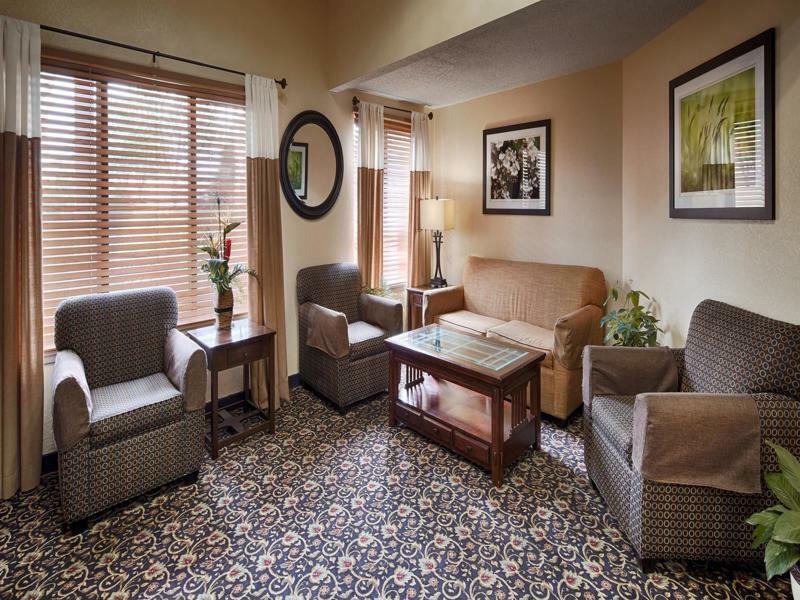 Quality Inn & Suites Lawrence - University Area Kültér fotó